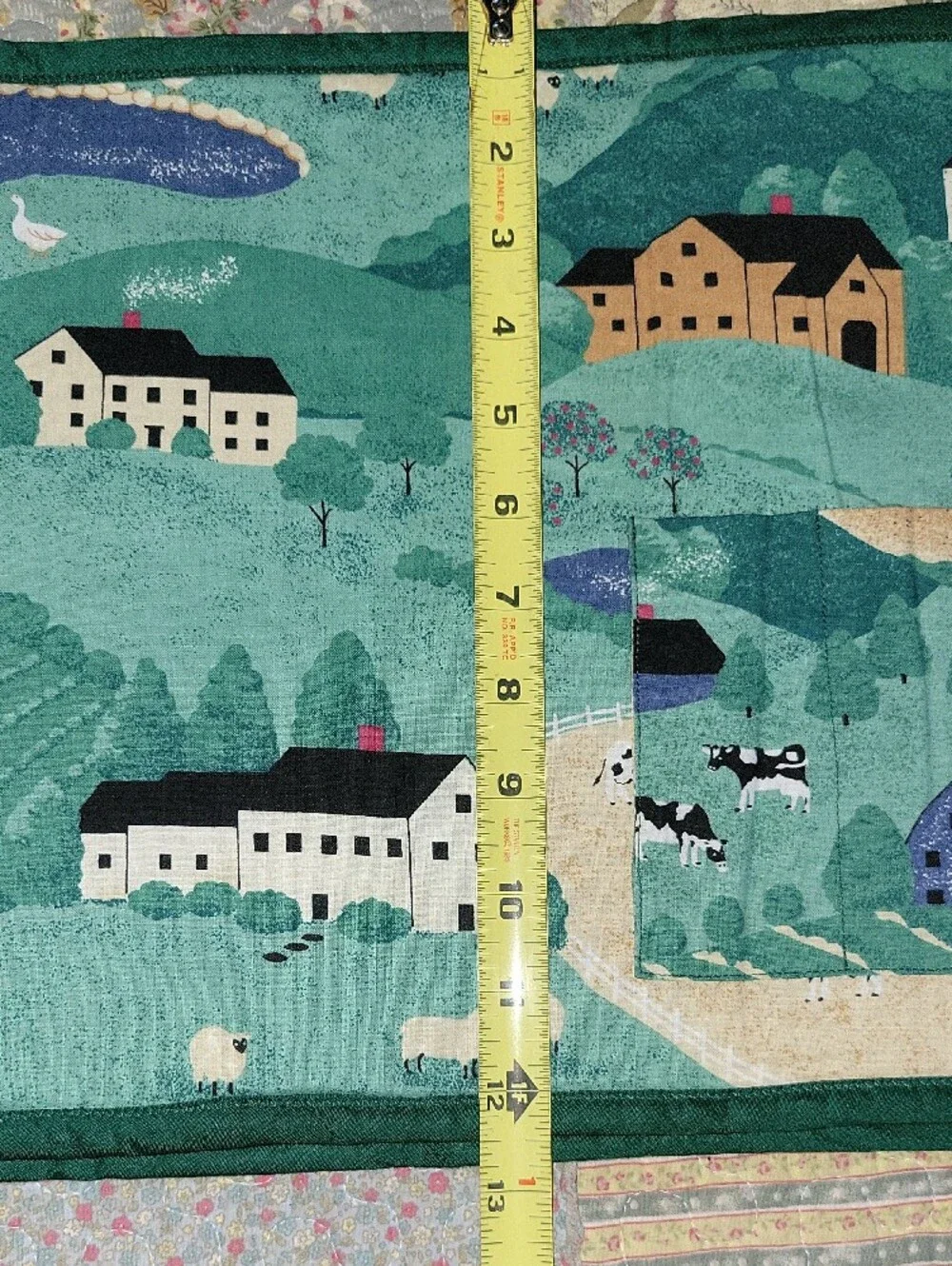 1992 Fabric Traditions Country Farm Placemats Set of 2 Quilted Pocket Cottage